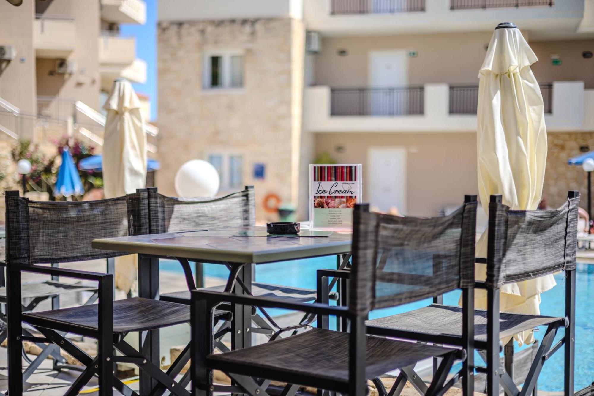 Orion Star Aparthotel